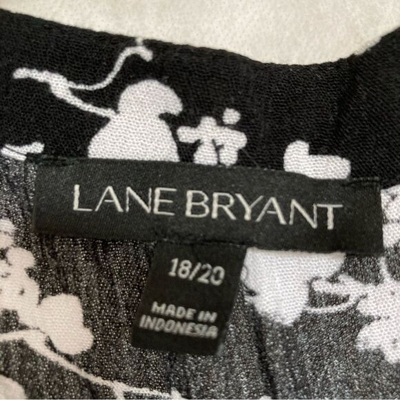 LANE BRYANT Floral Black White Tunic Top Blouse Womens Plus Size 18 20 - Picture 10 of 15